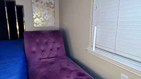Snapshot of yourfantasy934 chatting on 09-20-25, 07:42 Horny Hotwife Wants To Play online show from 09-20-25, 07:42