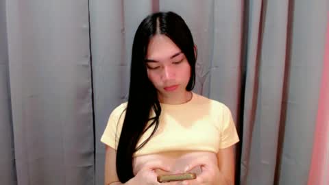 Snapshot of yourfantasy_girl chatting on 06-26-26, 06:45 jenlie online show from 06-26-26, 06:45