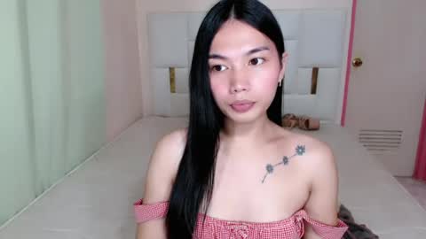 Snapshot of yourfantasy_girl chatting on 07-14-26, 05:56 jenlie online show from 07-14-26, 05:56