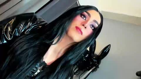  not into STINGY and CHEAP people online show from 04-01-26, 01:17