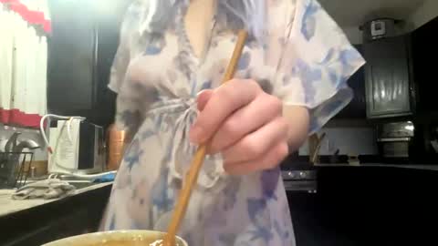 Scarlet Bunny online show from 01-19-25, 05:48