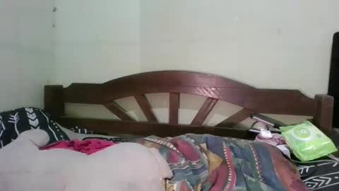 mimi online show from 03-07-26, 05:54