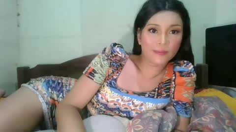 mimi online show from 07-25-26, 07:39
