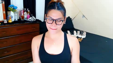 Snapshot of yourgoddesscruella chatting on 03-13-26, 06:42 yourgoddesscruella online show from 03-13-26, 06:42
