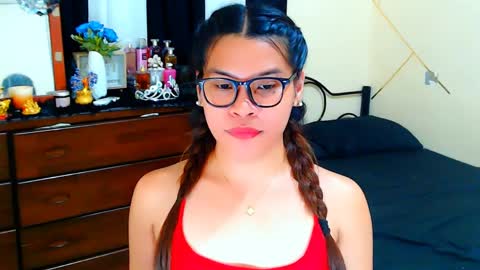 Snapshot of yourgoddesscruella chatting on 03-24-26, 05:29 yourgoddesscruella online show from 03-24-26, 05:29
