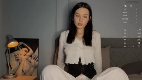 Snapshot of yourher0in chatting on 01-19-25, 09:44 Aida online show from 01-19-25, 09:44