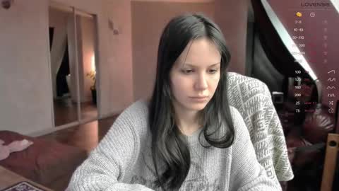 Snapshot of yourher0in chatting on 09-28-25, 10:20 Aida online show from 09-28-25, 10:20