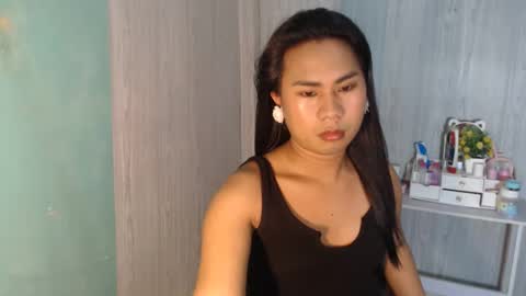 Mauie  online show from 04-21-26, 02:37