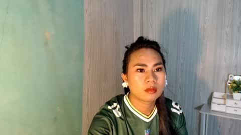 Snapshot of yourhottie_winxxx chatting on 06-30-26, 12:22 Mauie online show from 06-30-26, 12:22