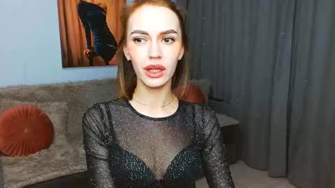 Snapshot of yourladysunshine chatting on 01-09-25, 07:31 Ksyusha online show from 01-09-25, 07:31