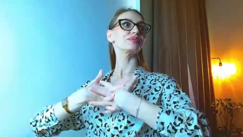 Snapshot of yourladysunshine chatting on 04-23-26, 12:29 Ksyusha online show from 04-23-26, 12:29