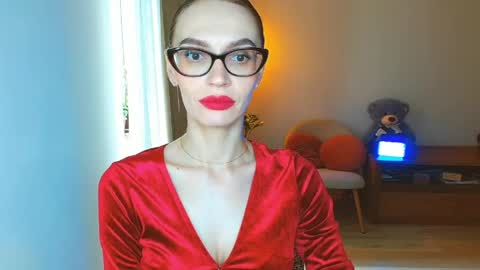 Snapshot of yourladysunshine chatting on 04-25-26, 07:55 Ksyusha online show from 04-25-26, 07:55