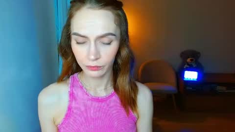 Snapshot of yourladysunshine chatting on 04-26-26, 06:11 Ksyusha online show from 04-26-26, 06:11