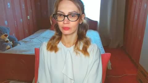 Snapshot of yourladysunshine chatting on 06-15-26, 07:21 Ksyusha online show from 06-15-26, 07:21