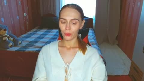 Snapshot of yourladysunshine chatting on 06-27-26, 12:22 Ksyusha online show from 06-27-26, 12:22