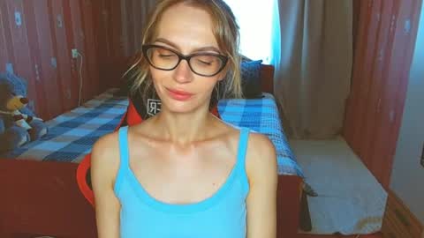 Snapshot of yourladysunshine chatting on 06-30-26, 06:25 Ksyusha online show from 06-30-26, 06:25