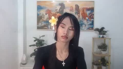 Snapshot of yourlegalbaby chatting on 06-03-26, 02:33 elle online show from 06-03-26, 02:33