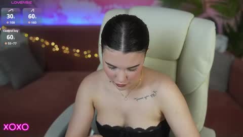 Snapshot of yourlolabunny chatting on 05-16-26, 06:32 L O L A online show from 05-16-26, 06:32