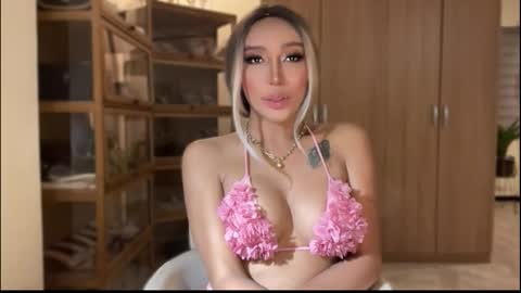 Pearl online show from 11-13-25, 09:19