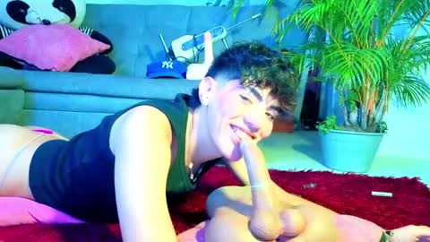 Snapshot of yournaughtyfemboy chatting on 05-08-26, 05:02 yournaughtyfemboy online show from 05-08-26, 05:02