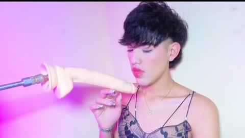 Snapshot of yournaughtyfemboy chatting on 06-13-26, 07:28 yournaughtyfemboy online show from 06-13-26, 07:28