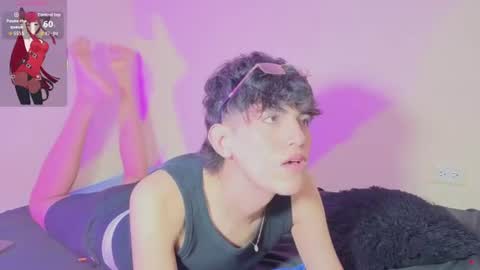 Snapshot of yournaughtyfemboy chatting on 07-12-26, 06:15 yournaughtyfemboy online show from 07-12-26, 06:15
