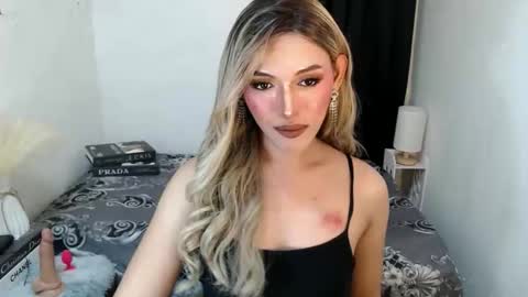 TIFFANY SUCKING QUEEN online show from 04-08-26, 08:53
