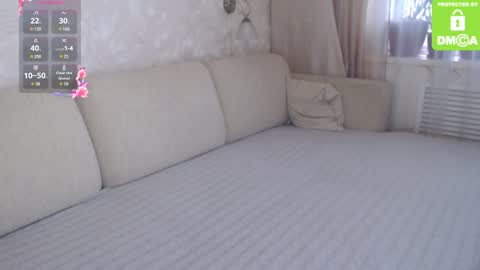 Snapshot of yourplanetoflove chatting on 01-11-25, 10:51 matypleazure online show from 01-11-25, 10:51