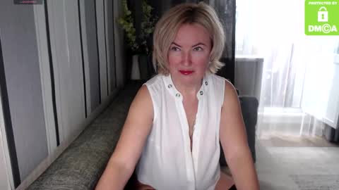 Snapshot of yourplanetoflove chatting on 03-09-25, 11:25 matypleazure online show from 03-09-25, 11:25