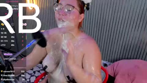 CHLOE online show from 03-02-26, 12:01