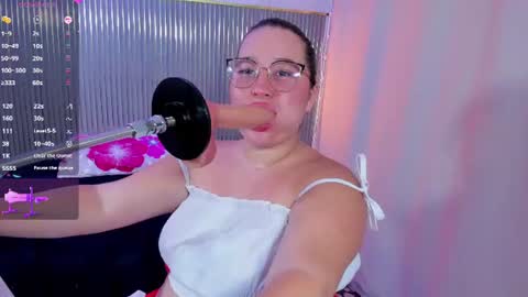 CHLOE online show from 07-18-26, 03:22