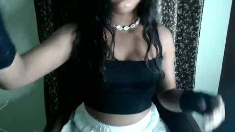 yoursassy_girl online show from 11-09-25, 05:22