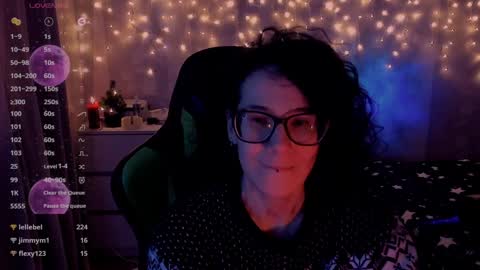 Snapshot of yourscosmic chatting on 12-22-24, 01:34 Yours Cosmic online show from 12-22-24, 01:34