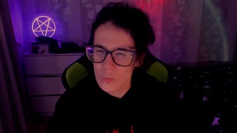 Snapshot of yourscosmic chatting on 01-23-25, 11:15 Yours Cosmic online show from 01-23-25, 11:15