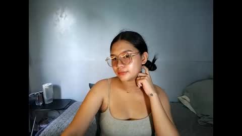 yoursexy_reb online show from 02-12-26, 05:13