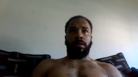 Snapshot of yoursexydaddy79 chatting on 01-15-25, 04:11 mother fucker online show from 01-15-25, 04:11