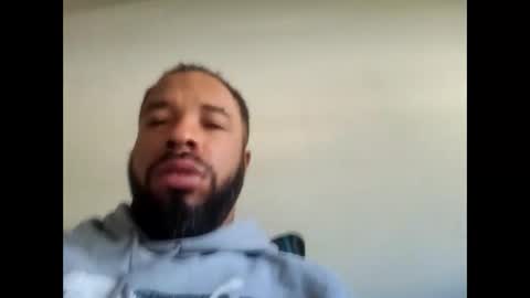 Snapshot of yoursexydaddy79 chatting on 10-25-25, 03:29 mother fucker online show from 10-25-25, 03:29