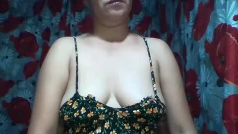 Snapshot of yourshygirl82 chatting on 05-09-26, 11:48 im MAY online show from 05-09-26, 11:48