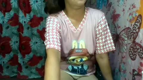 Snapshot of yourshygirl82 chatting on 07-21-26, 12:13 im MAY online show from 07-21-26, 12:13