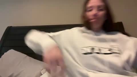 Snapshot of yourstrulylivy chatting on 12-26-24, 07:05 yourstrulylivy online show from 12-26-24, 07:05