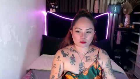 AMARA online show from 05-25-26, 04:02