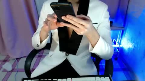 MYSTERIOUS QUEEN online show from 10-11-25, 08:18