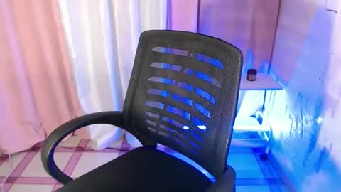 MYSTERIOUS QUEEN online show from 10-18-25, 09:32