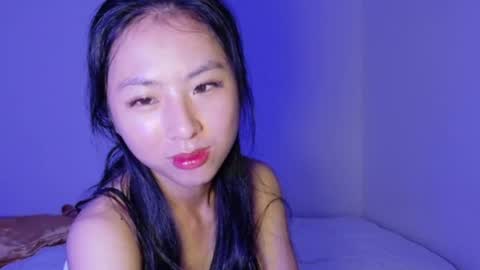 Kiwi online show from 06-19-26, 03:55