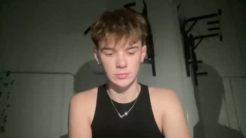 yoursweetyguy online show from 12-18-25, 02:23