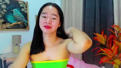 yourtinybunny online show from 11-24-25, 04:01