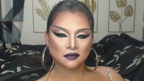 Snapshot of yourtrannyqueenxxx chatting on 09-22-25, 11:29 Anastacia Grey online show from 09-22-25, 11:29