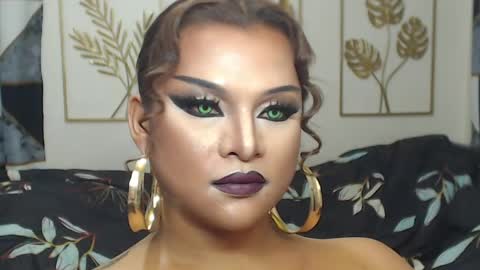 Snapshot of yourtrannyqueenxxx chatting on 04-24-26, 12:13 Anastacia Grey online show from 04-24-26, 12:13
