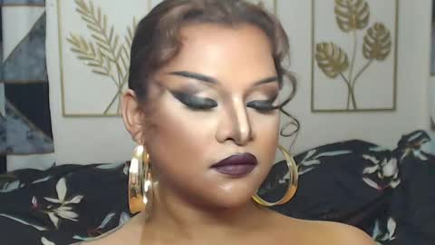 Snapshot of yourtrannyqueenxxx chatting on 04-28-26, 02:27 Anastacia Grey online show from 04-28-26, 02:27