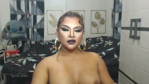 Snapshot of yourtrannyqueenxxx chatting on 05-01-26, 09:41 Anastacia Grey online show from 05-01-26, 09:41